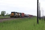 CSX 4016 & 4291 slowly pull down toward the {ntrance to Kirk Yard wito Y310